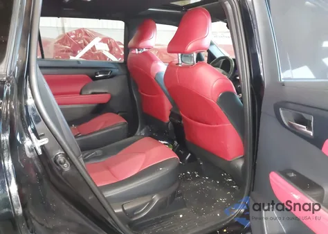 2021 Toyota Highlander Xse z USA, uszkodzony, nr VIN 5TDLZRBH5MS127775